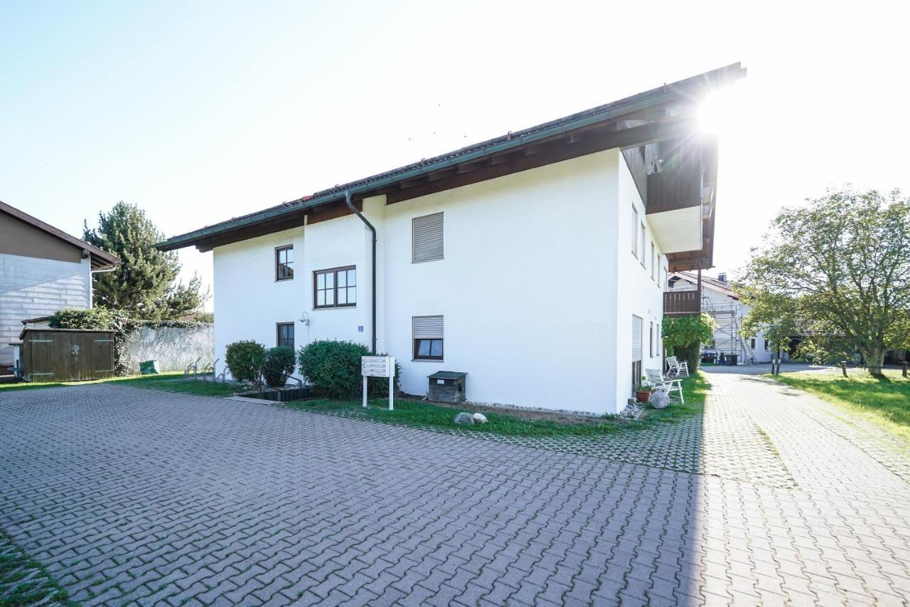 Ferienwohnung "Wie Dahoam" Chieming Dış mekan fotoğraf